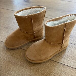 Old Navy Cozy Tan Suede Boots